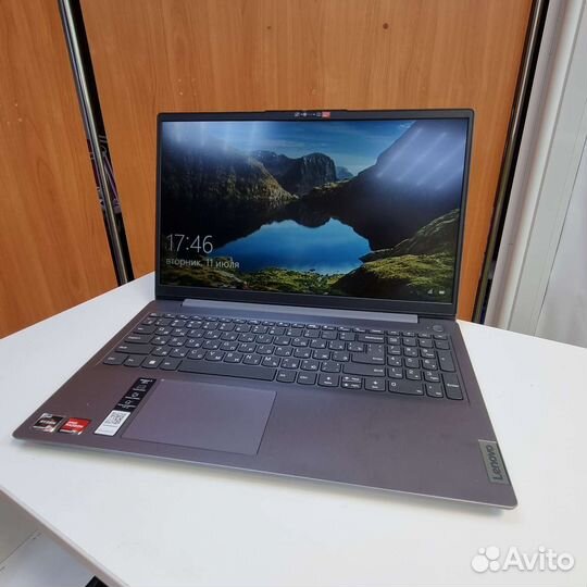 Новый ноутбук Lenovo Ryzen 3