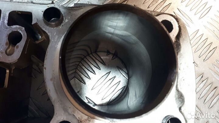 Цилиндр блок цилиндров Honda VLX 400 Steed