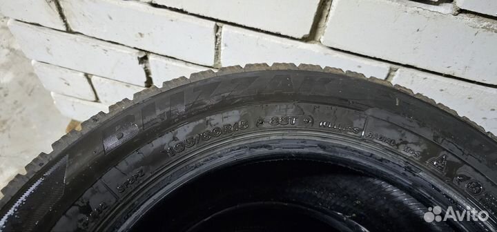 Bridgestone Blizzak Spike-02 195/60 R15