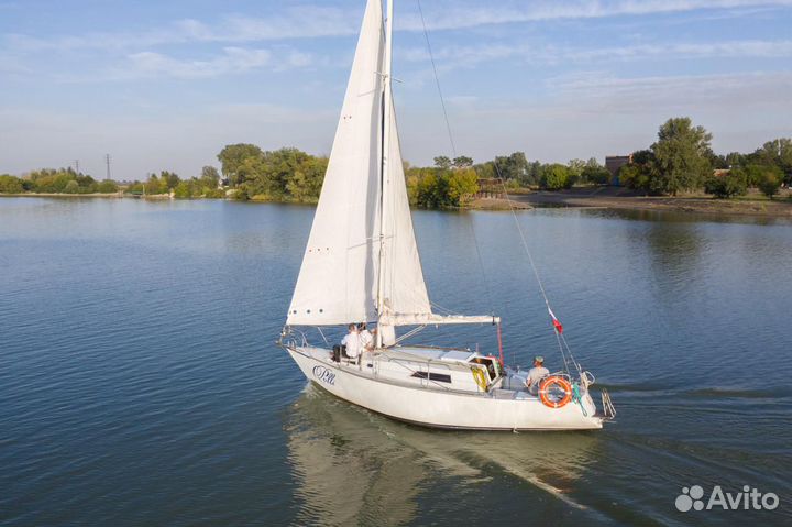 Отдых, аренда яхты в Азове, рыбалка