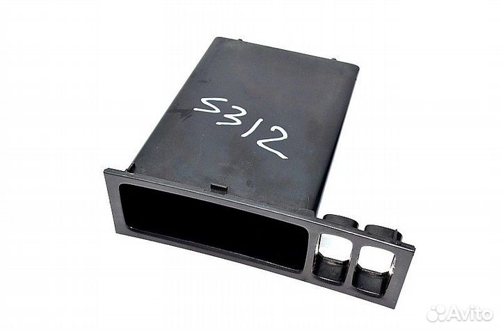 Ящик в торпеде, открытый scania R-Series (01.04)