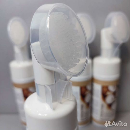 Пенка для умывания. Бесплатная доставка