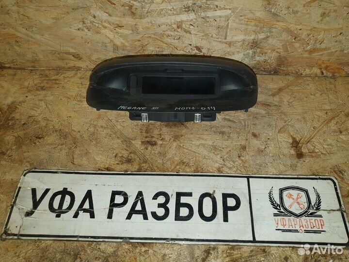 Информационный дисплей в торпеду 1,6 МКПП Renault