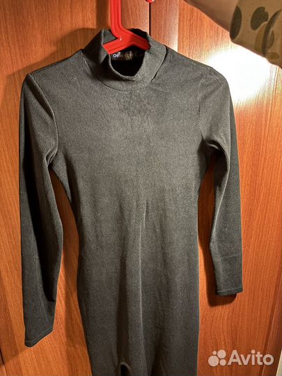 Платье в пол с разрезом