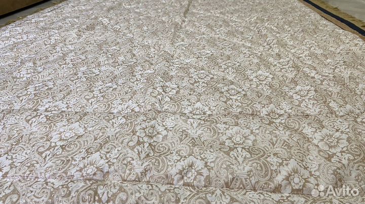 Легкие одеяло