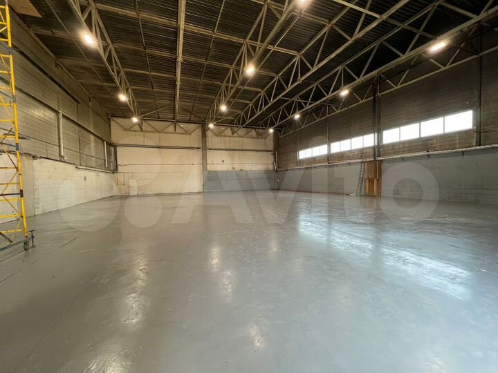 Склад, 960 м²