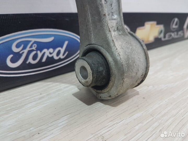 Рычаг подвески верхний передний правый Bmw