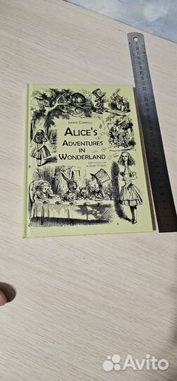 Alice Adventures in Wonderland книга на англ. яз
