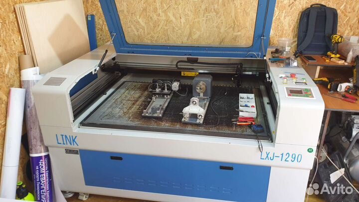 Лазерный раскройщик и гравер