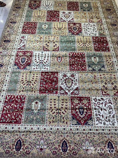 Красивейший шелковый ковер Бельгия