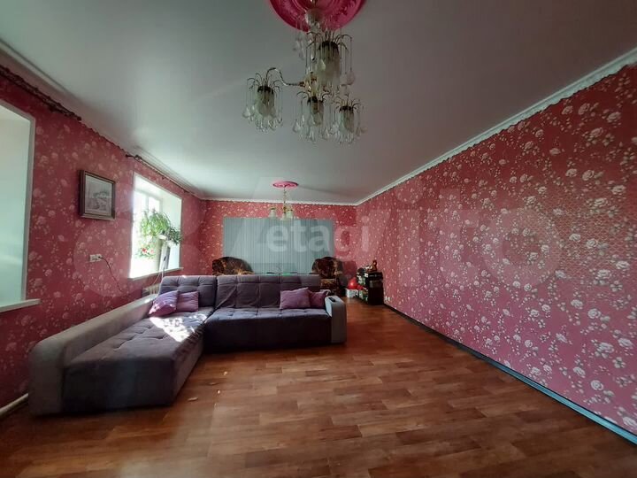 Коттедж 196,6 м² на участке 16,8 сот.