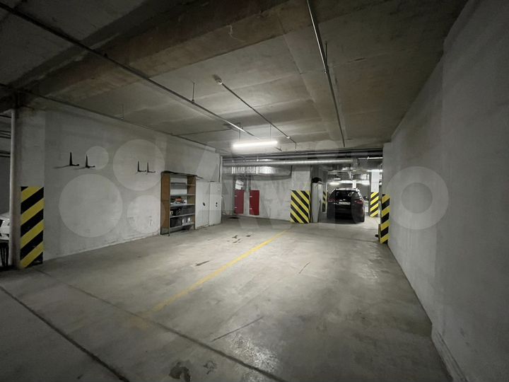 Машиноместо, 20 м²