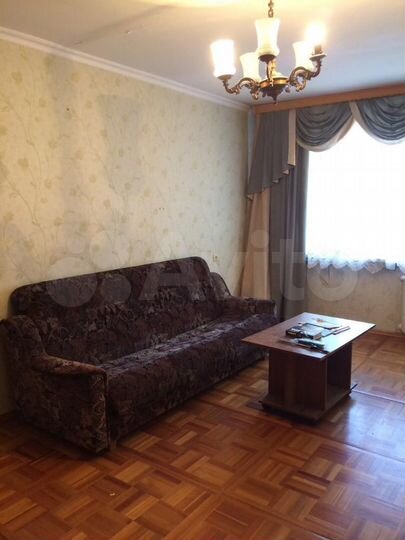 2-к. квартира, 65 м², 2/4 эт.