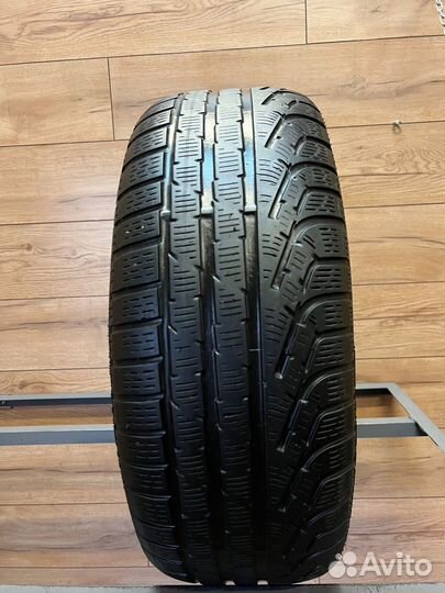 Pirelli Winter Sottozero 210 Serie II 235/55 R17