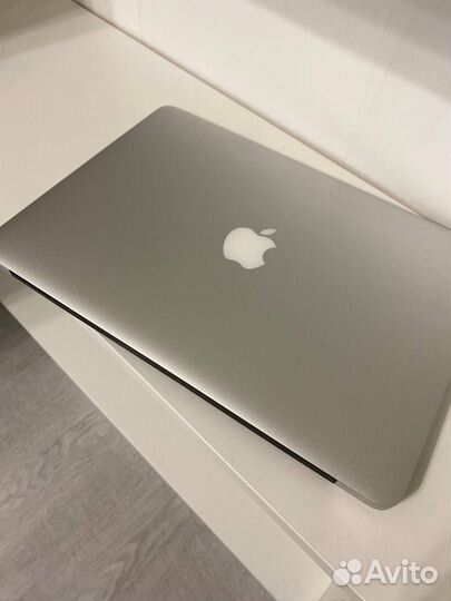 Macbook Air 13 (2013) i5 1.3 ггц