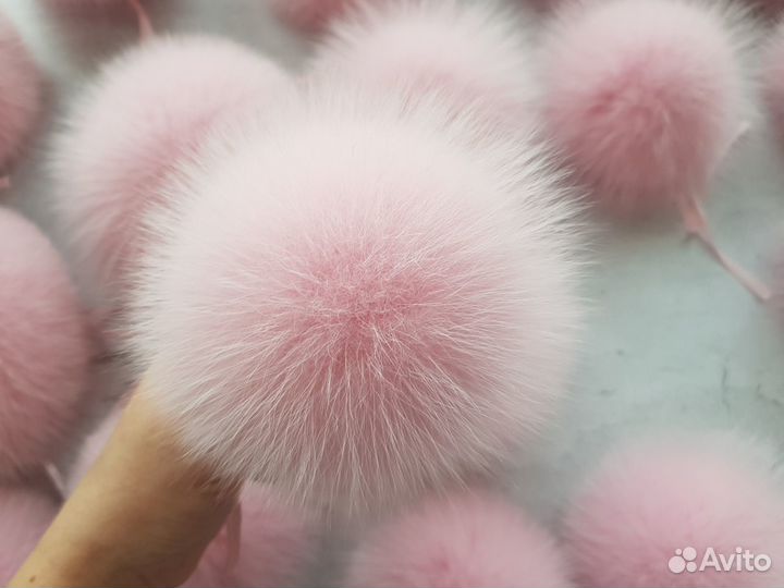 Меховые помпоны