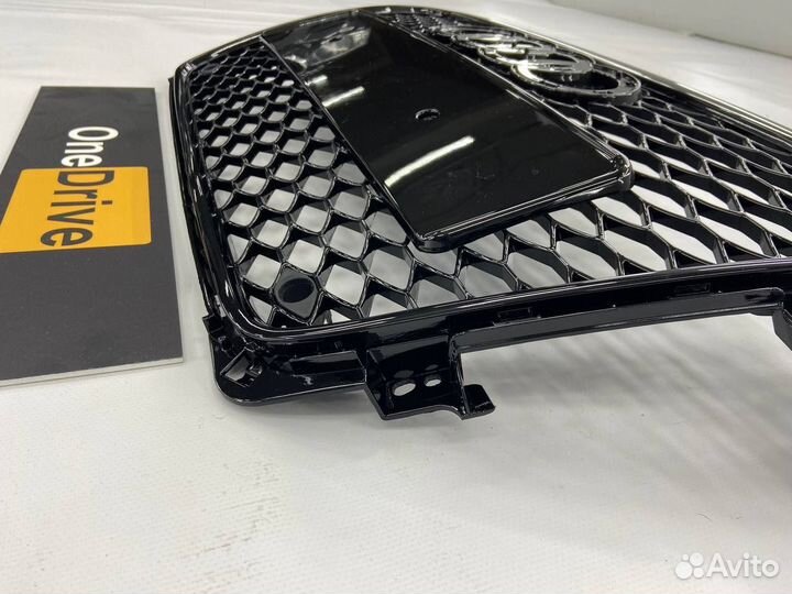 Решетка радиатора RS4 Audi a4 b8