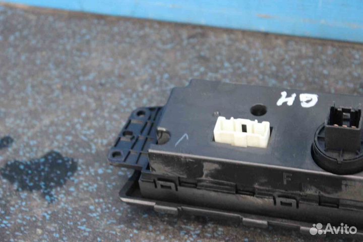 Блок управления климат-контролем Mazda 6 (Мазда 6)