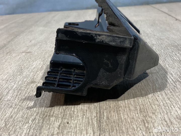 Дефлектор Кожух радиатора Kia RIO 3 2011-2017 RH