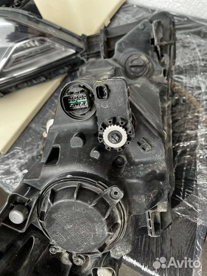 Фара Hyundai solaris оригинал левая под запчасти