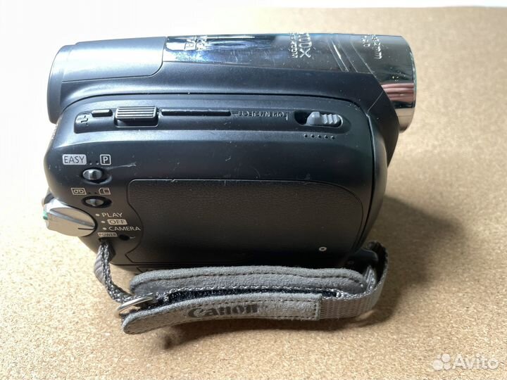 Видеокамера canon MD255E