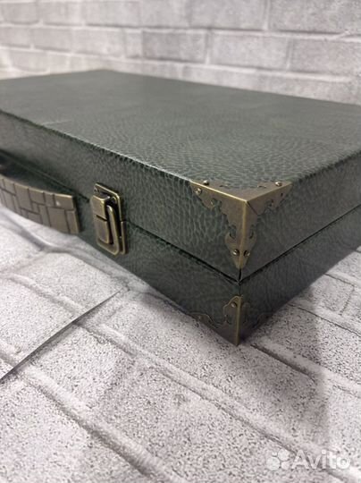 Кейс для фишек от покера на 300 штук