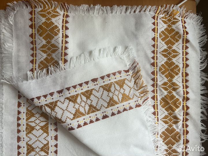 Салфетки с вышивкой 5 шт