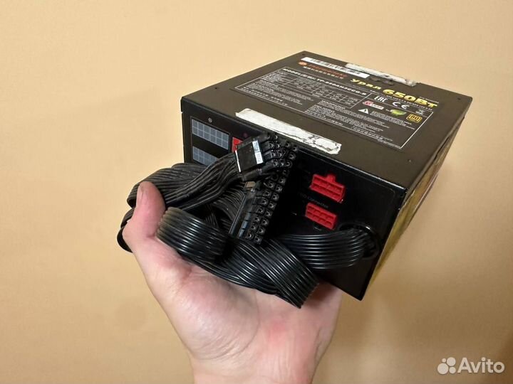 Блок питания Thermaltake урал 650W