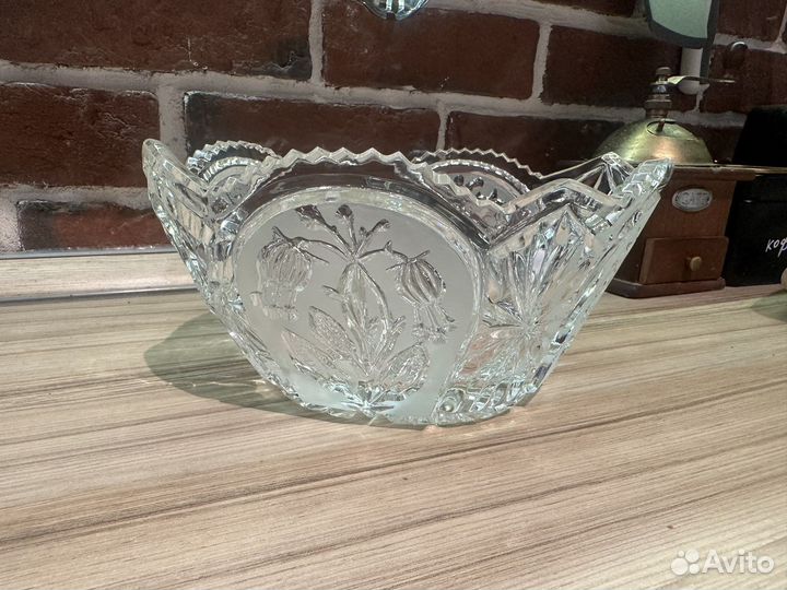 Ваза хрустальная