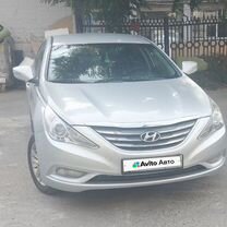 Hyundai Sonata 2.0 AT, 2011, 2 200 км, с пробегом, цена 900 000 руб.