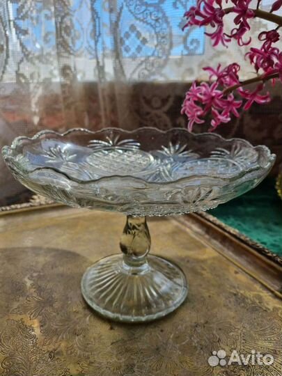 Ваза на ножке Ананас