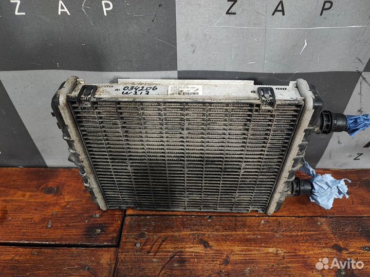 Радиатор дополнительный Mercedes G-Class W463 18-н