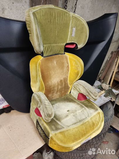 Детское автомобильное кресло