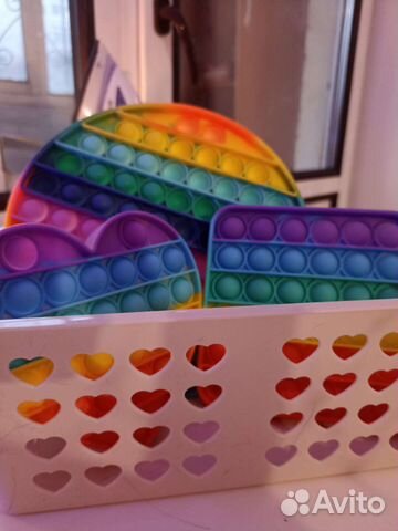 Продам 3 поп-ита