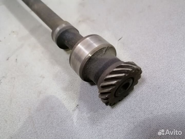 Вал масляного насоса 1.8 SF VW Golf II 1983-1992