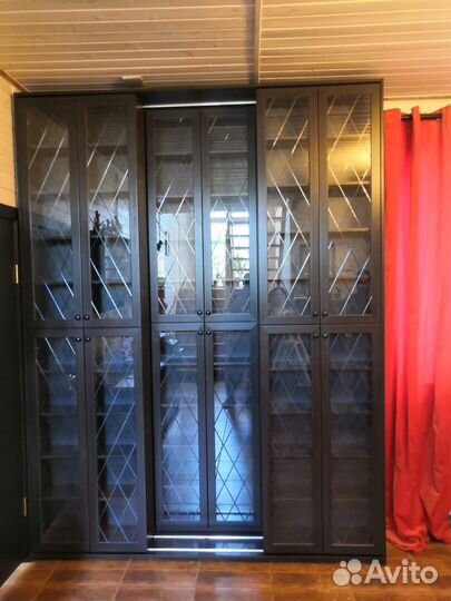 Раздвижные библиотеки, книжные шкафы, стеллажи