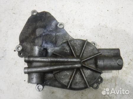 Крышка двигателя передняя