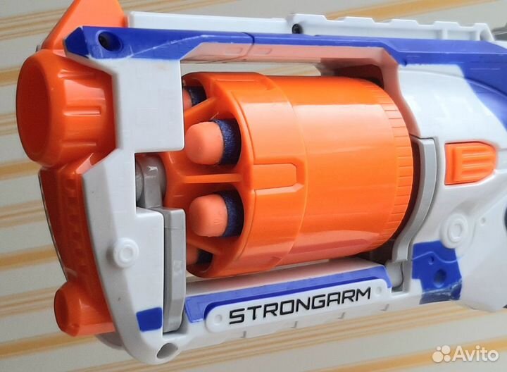 Пистолет игрушечный бластер hasbro strongarm nerf