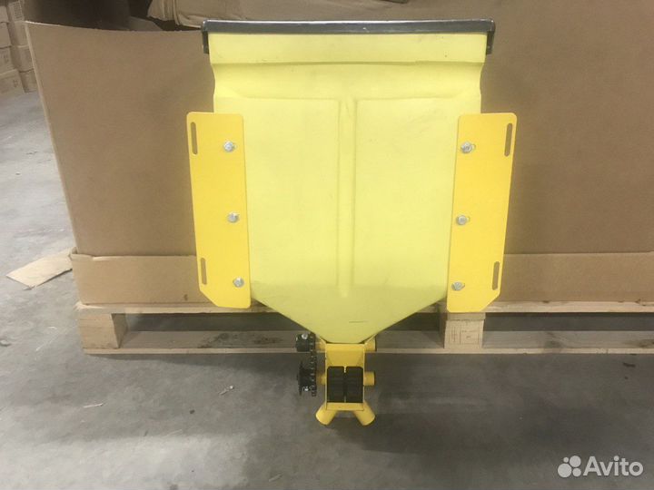 Дозатор для внесения удобрений на картофелесажалку