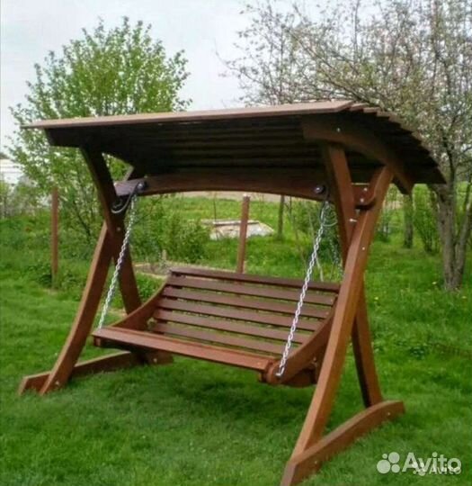 Качели из дерева
