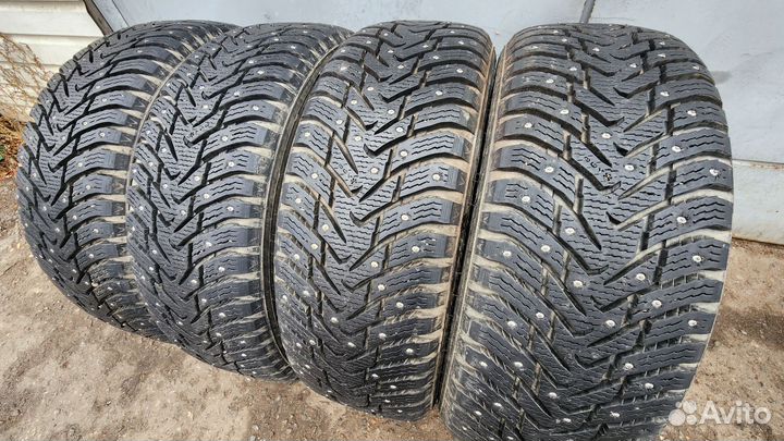 Nokian Tyres Hakkapeliitta 8 SUV 235/55 R20
