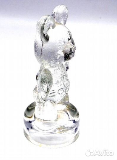 Стеклянный олимпийский мишка