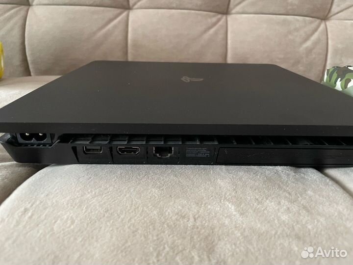 Sony PS4 slim 500