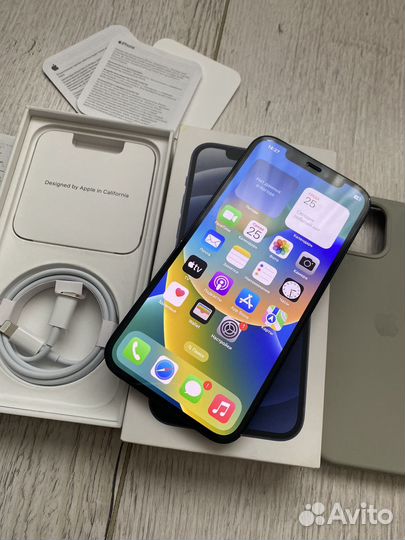 iPhone 12, 64 ГБ