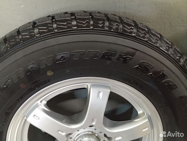 Зимняя резина 275/65R17 на дисках Паджеро Спорт