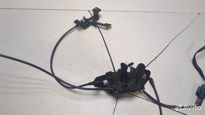 Замок капота Chevrolet Malibu, 2018