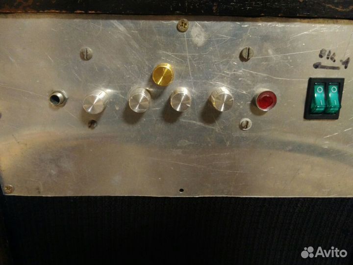 Ламповый комбик для гитары