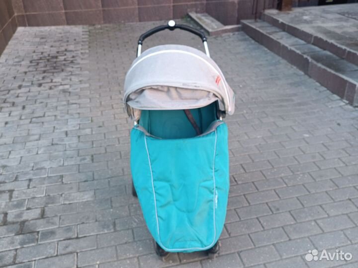 Коляска прогулочная