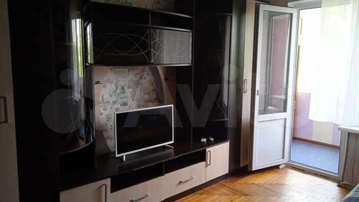 2-к. квартира, 65 м², 3/9 эт.