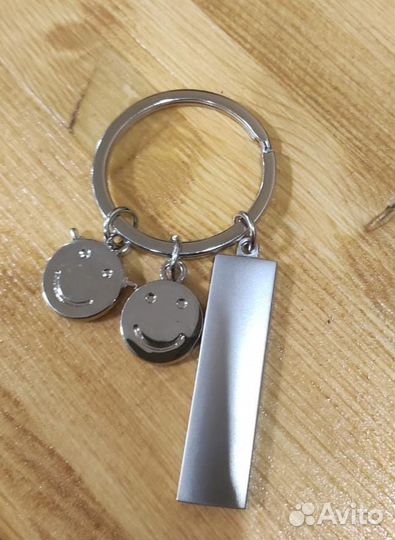 Лазерная гравировка на металле